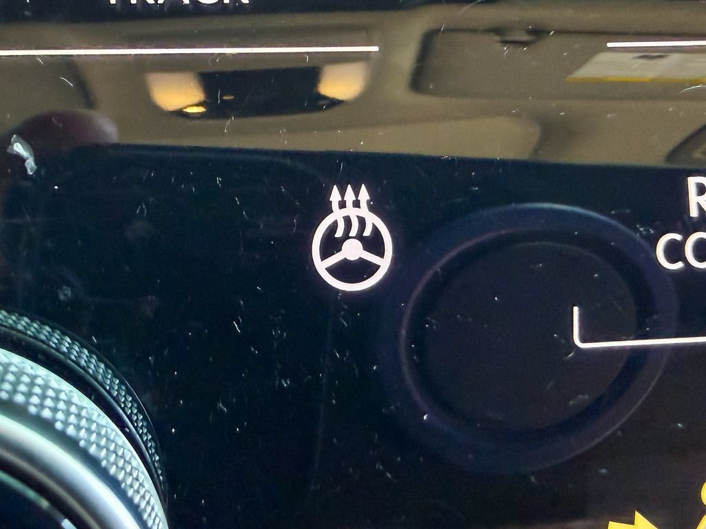 Used 2023 INFINITI QX60 Sensory w/ Vision Package AWD/4WD image 17