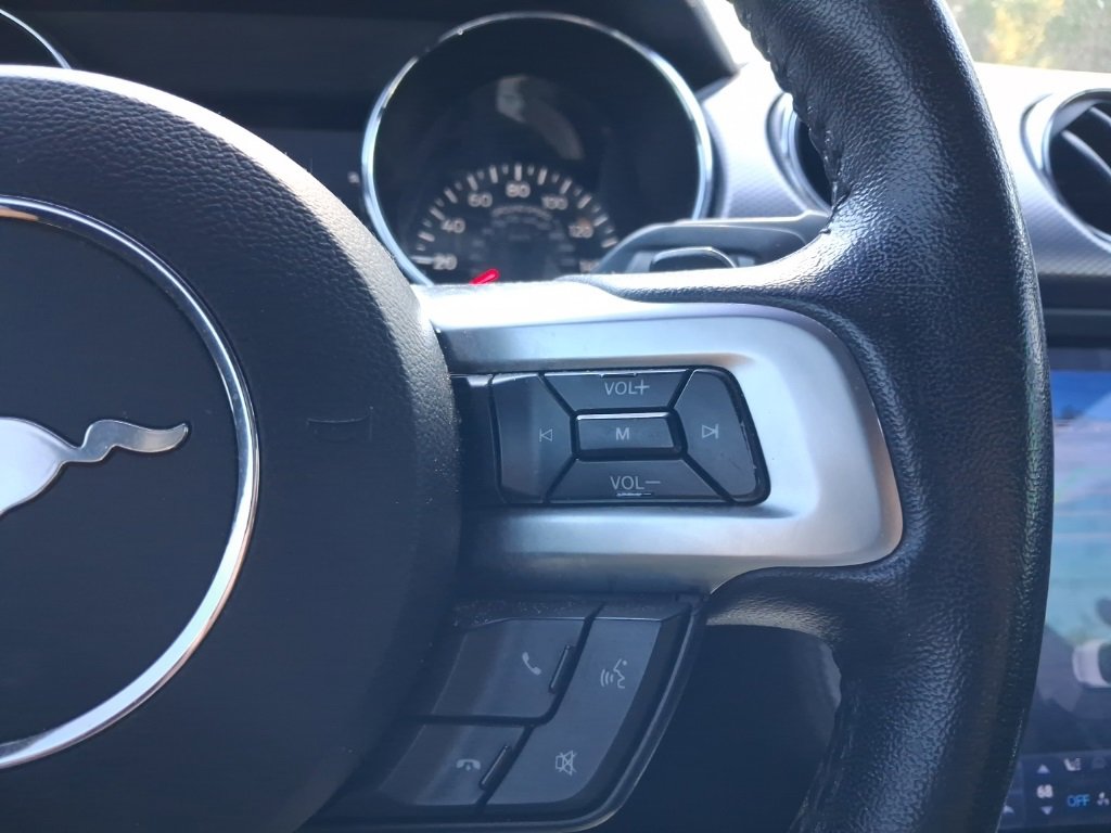 Used 2017 Ford Mustang Coupe image 27