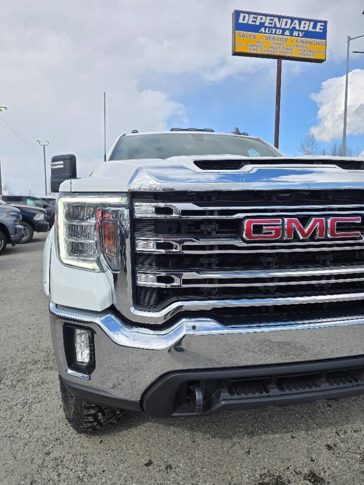 Used 2023 GMC Sierra 3500 SLE w/ X31 Off-Road Package AWD/4WD image 2