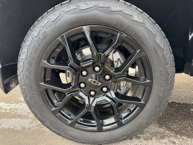 Used 2025 Chevrolet Colorado Z71 w/ Technology Package image 13