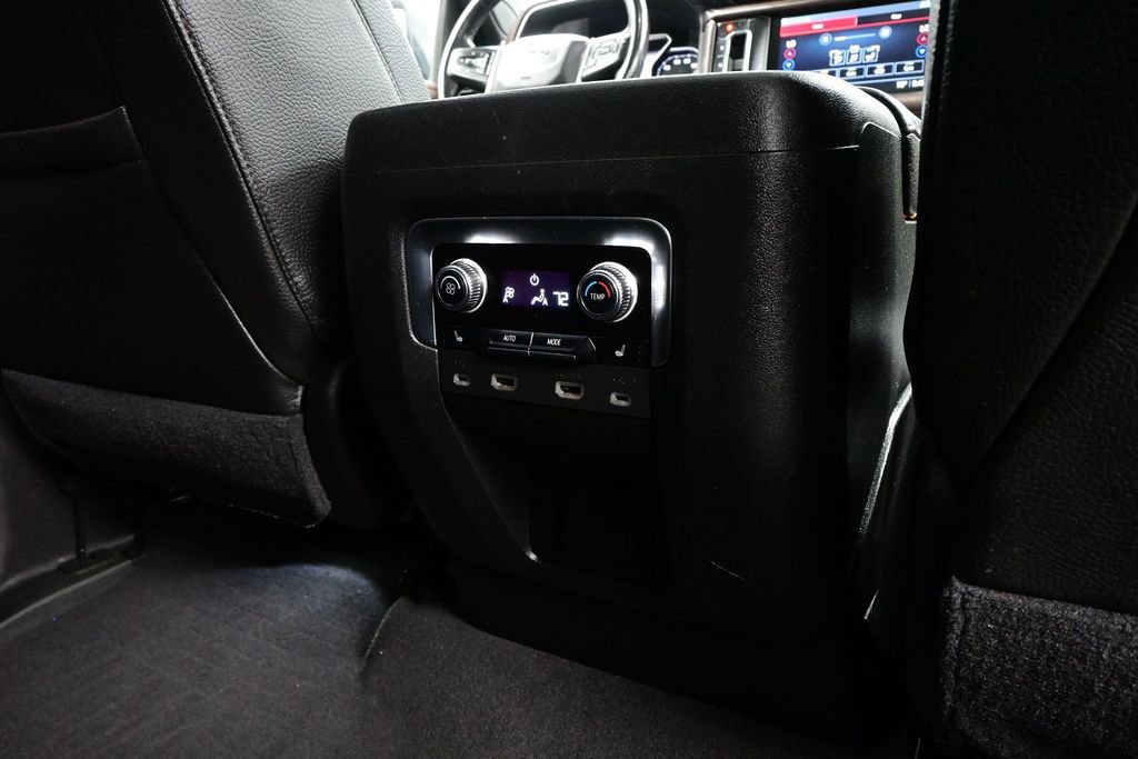 Used 2021 GMC Yukon Denali AWD/4WD image 36