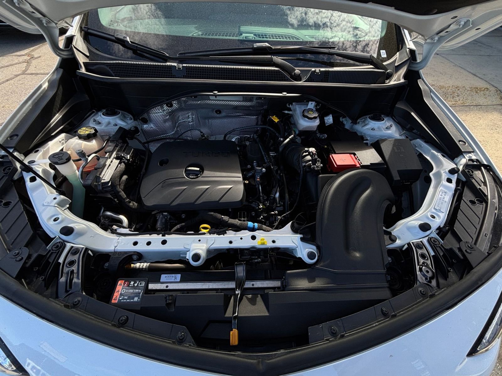 Used 2025 Buick Encore GX Preferred image 32