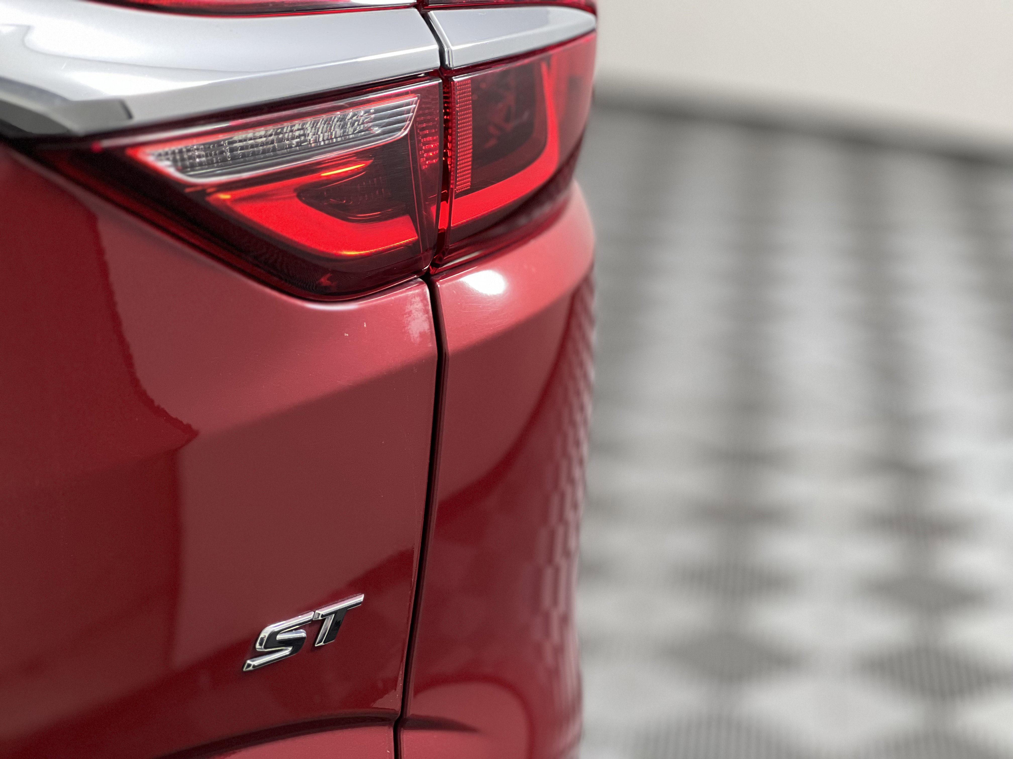 Used 2020 Buick Enclave Essence w/ Sport Touring Edition image 12