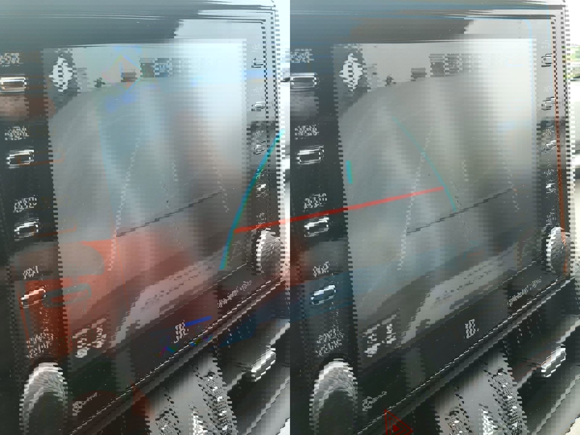 Used 2020 Toyota RAV4 Limited image 23