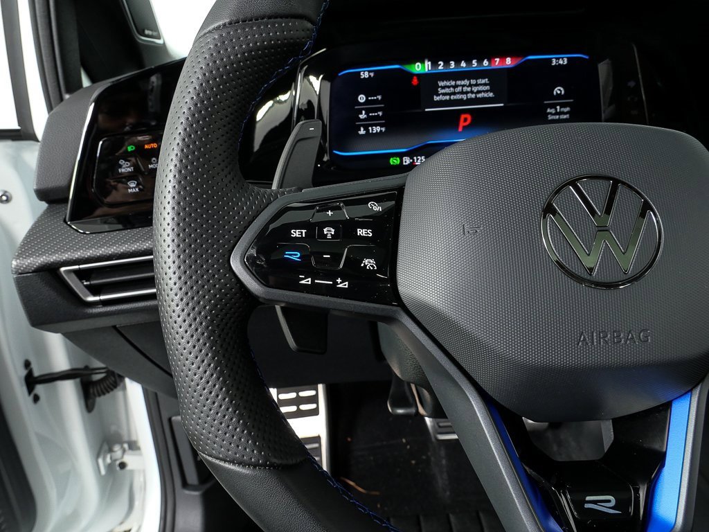 Used 2023 Volkswagen Golf R image 9