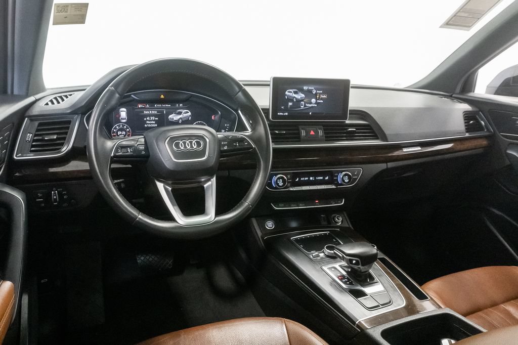 Used 2020 Audi Q5 2.0T Premium Plus w/ Premium Plus Package AWD/4WD image 7