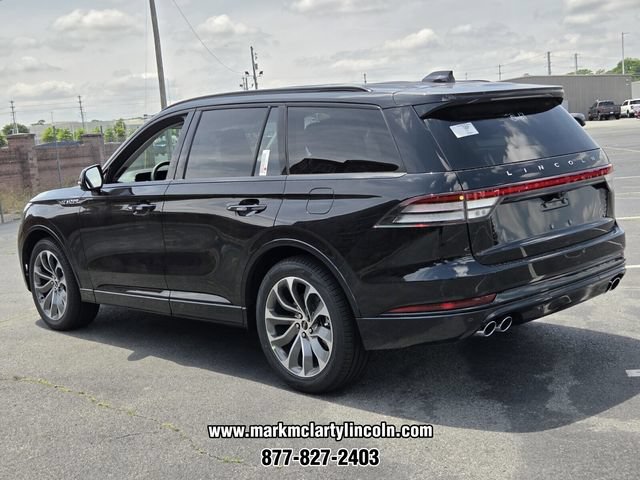 New 2026 Lincoln Aviator 2WD w/ Jet Appearance Package image 3