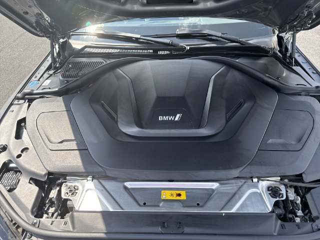 Used 2023 BMW i4 eDrive40 w/ Premium Package RWD image 26