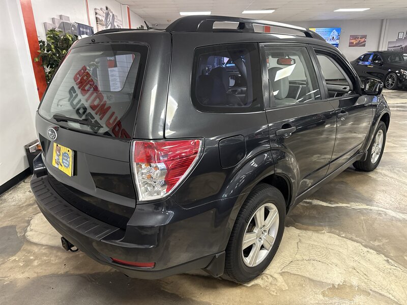 Used 2013 Subaru Forester 2.5X AWD/4WD image 7