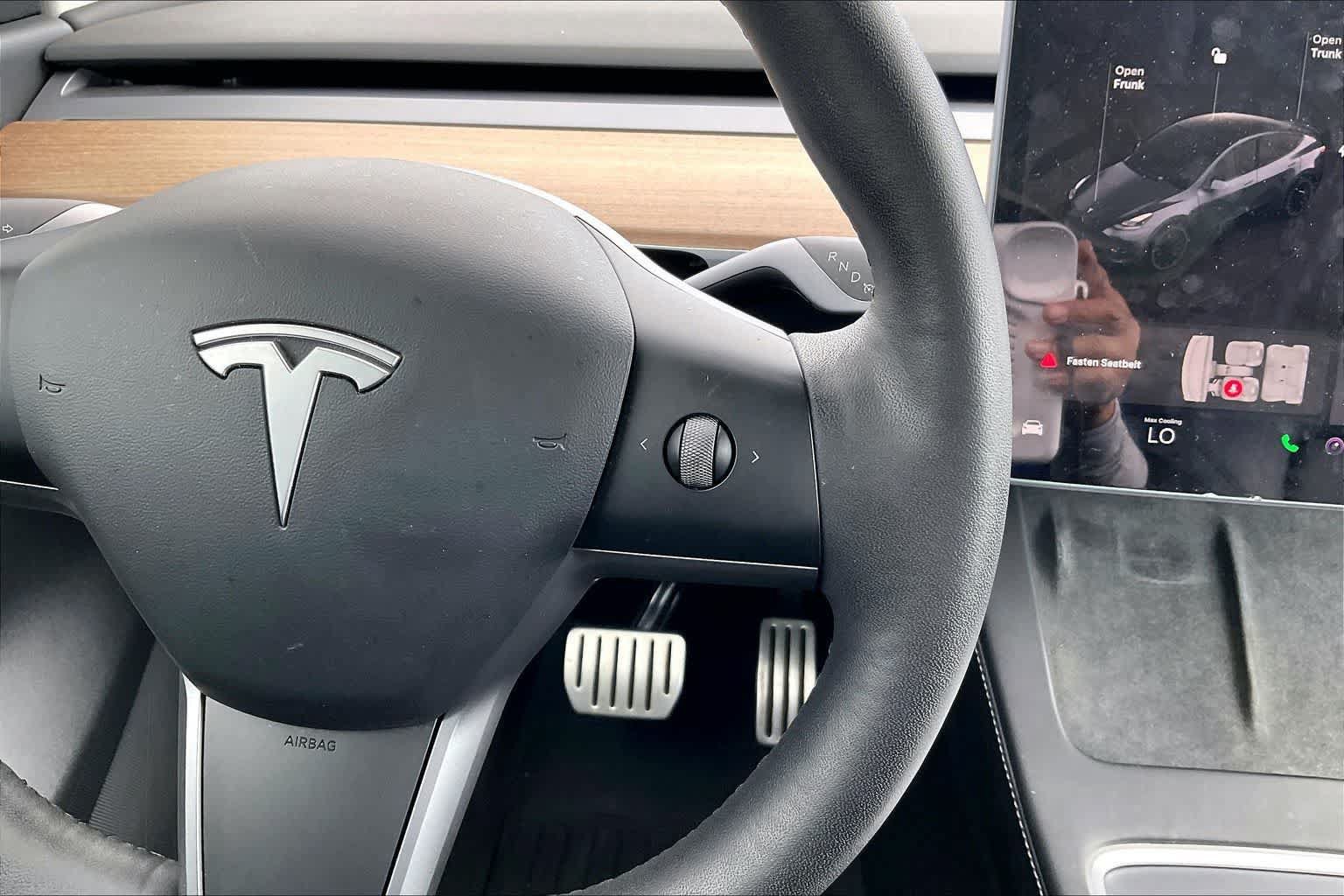 Used 2022 Tesla Model Y Performance AWD/4WD image 25
