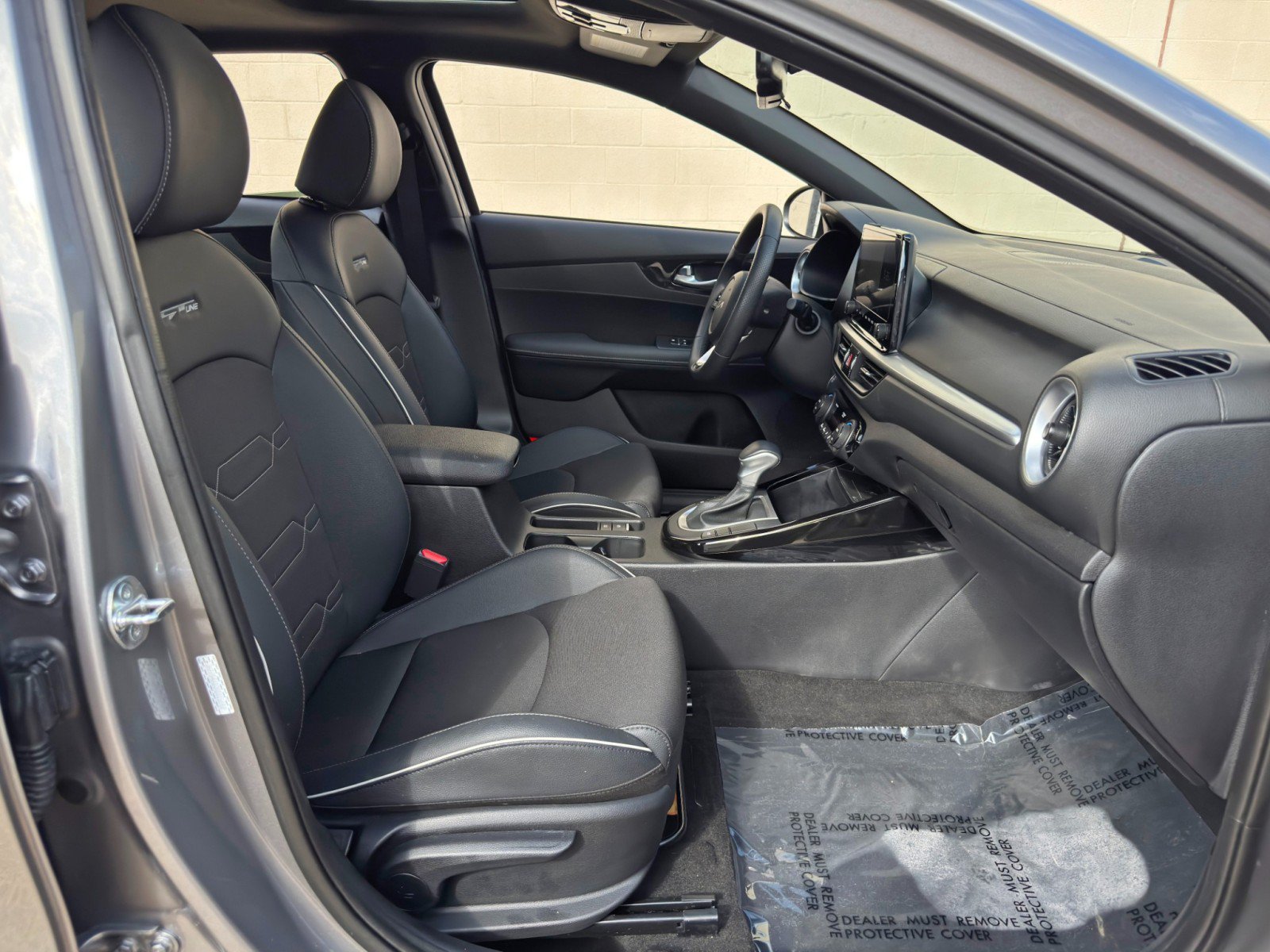 Used 2024 Kia Forte GT-Line w/ GT-Line Premium Package FWD image 15