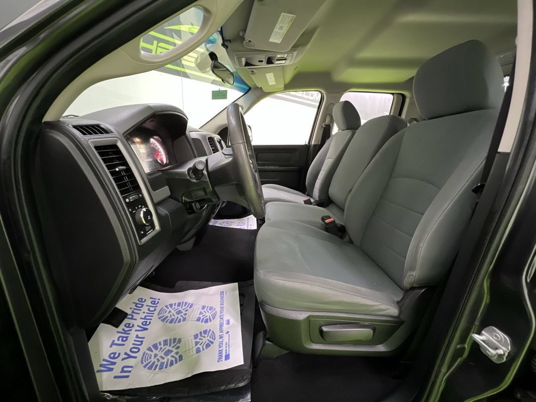 Used 2018 RAM 1500 Express RWD image 16