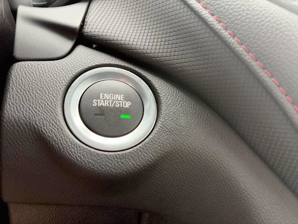 Used 2024 Chevrolet Equinox RS FWD image 26