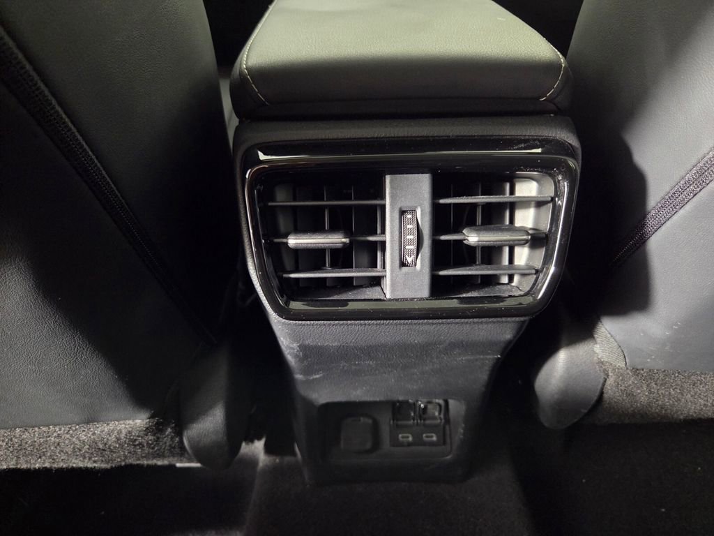 Used 2024 Lexus NX 250 FWD image 28