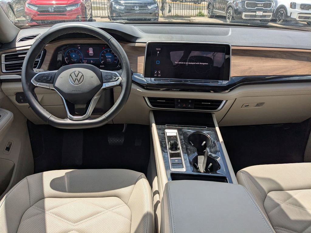 Used 2025 Volkswagen Atlas SE FWD image 25