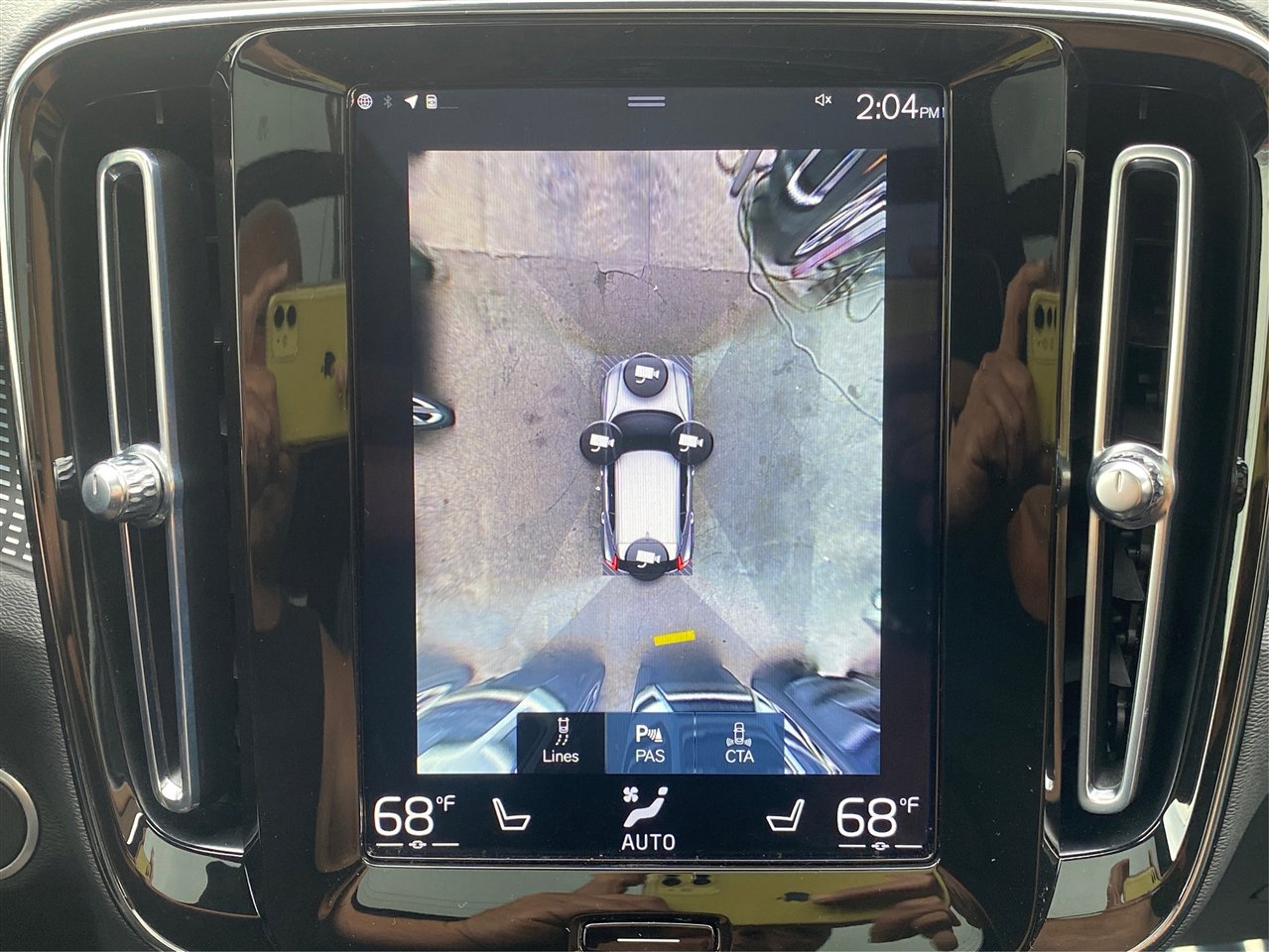 Used 2021 Volvo XC40 T5 R-Design image 38