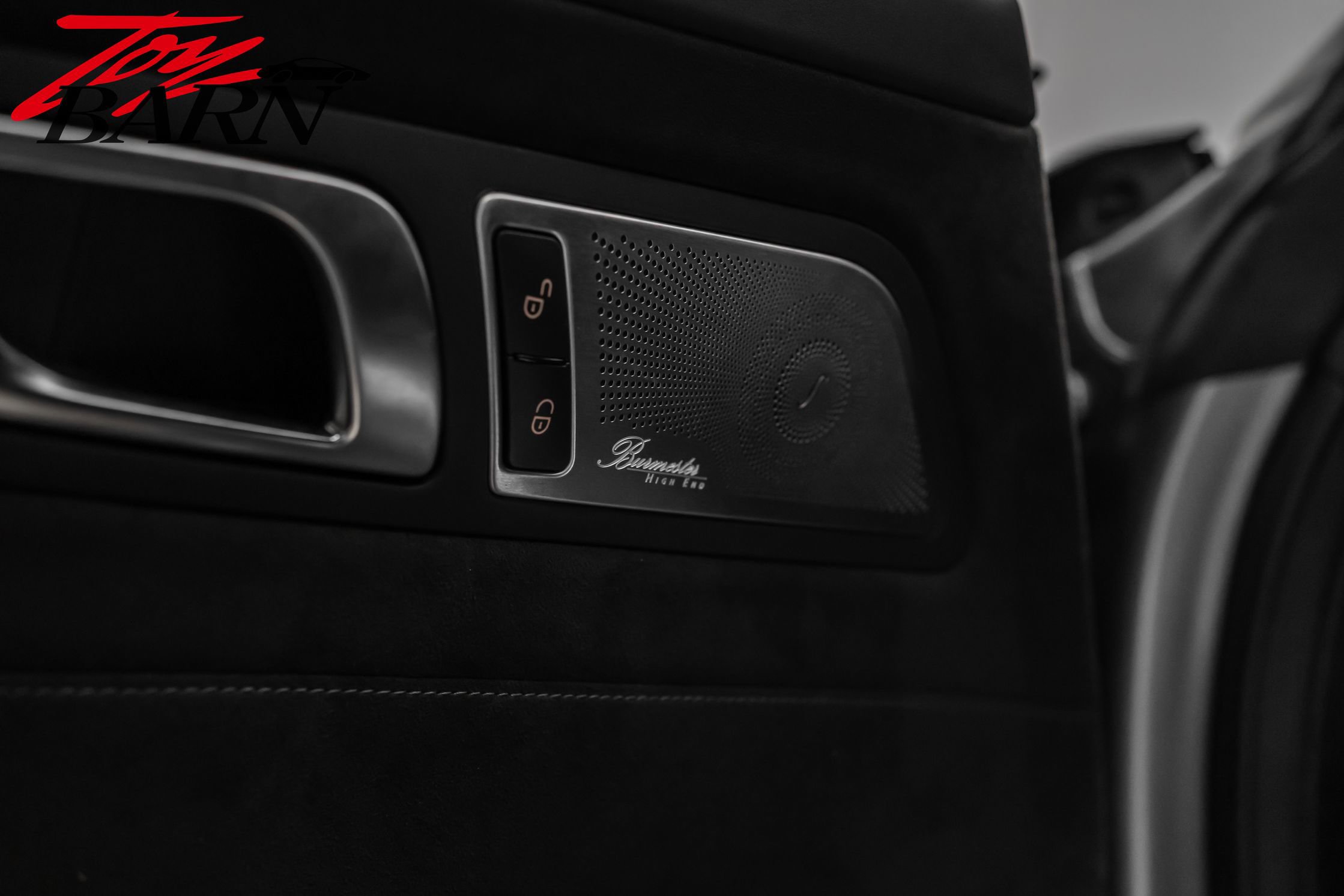 Used 2018 Mercedes-Benz AMG GT R image 23