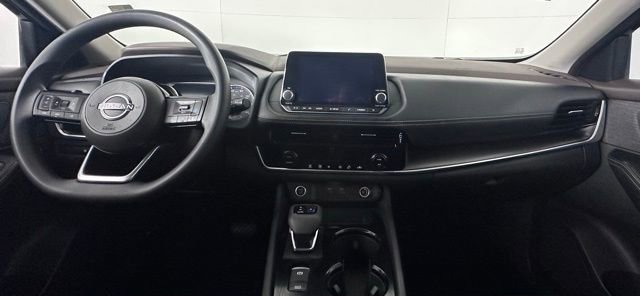 Used 2022 Nissan Rogue SV FWD image 25