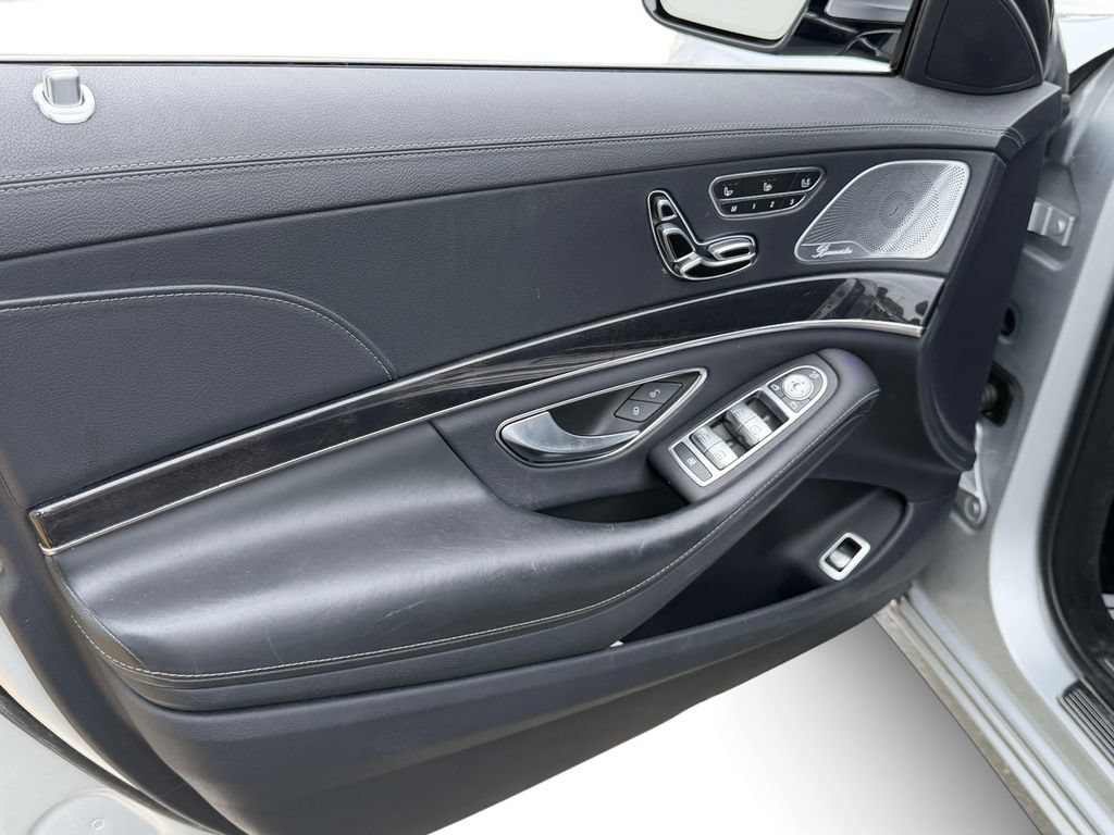 Used 2019 Mercedes-Benz S 560 4MATIC Sedan image 27