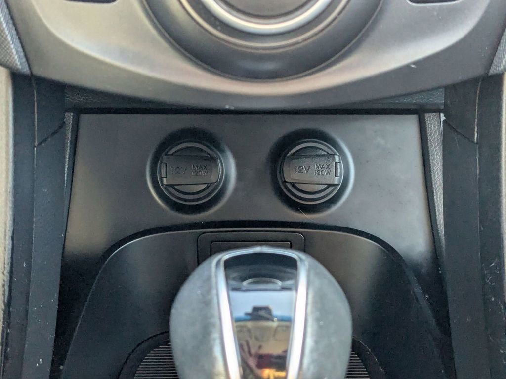 Used 2017 Hyundai Santa Fe Limited image 27