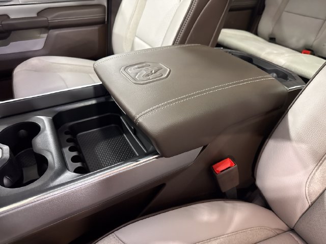 New 2026 RAM 1500 Laramie AWD/4WD image 29