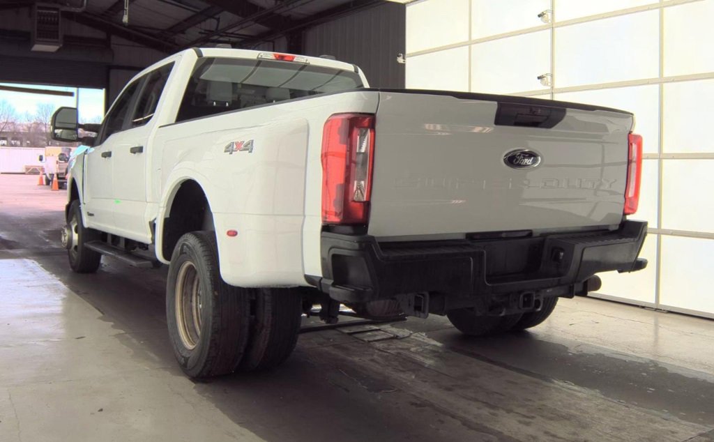 Used 2023 Ford F350 XL image 7