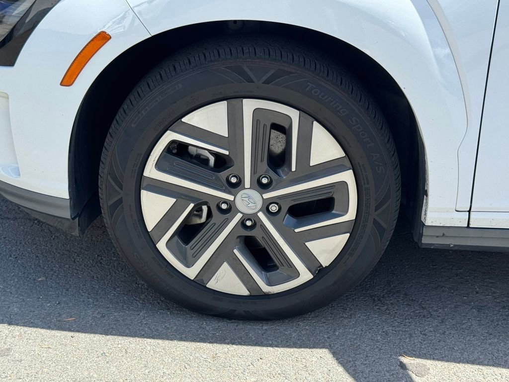 Used 2023 Hyundai Kona SE FWD image 10