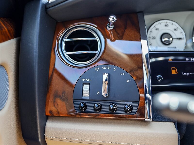 Used 2012 Rolls-Royce Ghost Extended Wheelbase RWD image 39