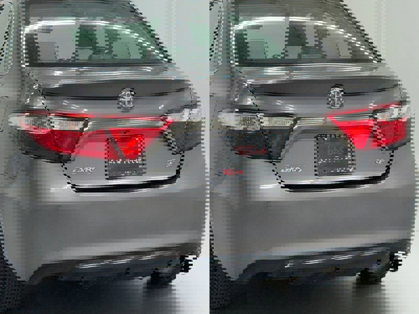 Used 2016 Toyota Camry SE image 40