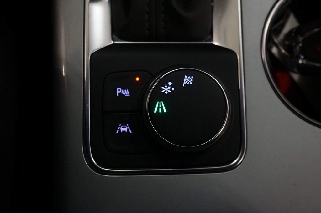 Certified 2024 Chevrolet Blazer LT w/ Midnight/Sport Edition image 16