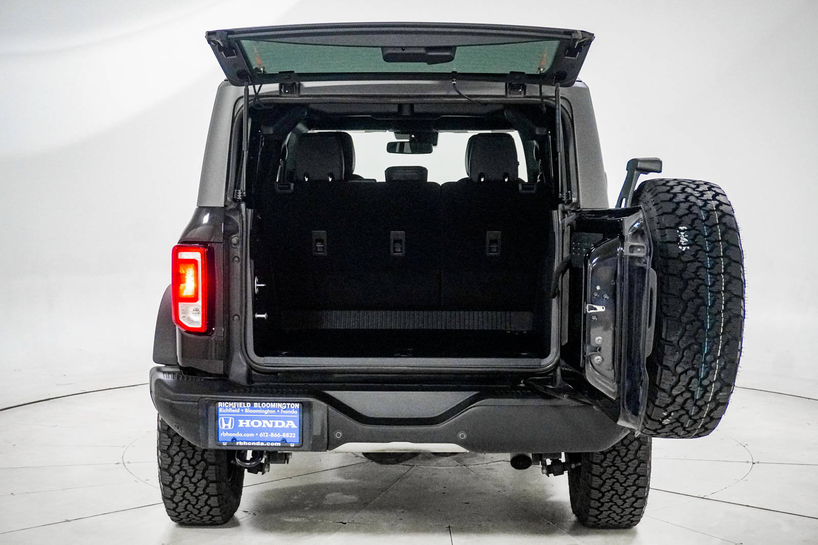 Used 2023 Ford Bronco Black Diamond AWD/4WD image 7