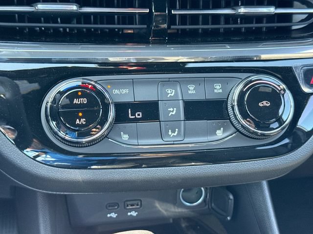 New 2026 Buick Envista Sport Touring w/ Convenience I Package FWD image 18