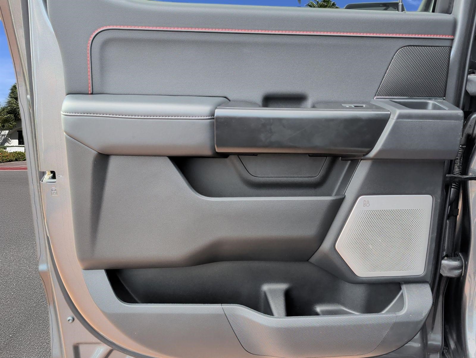 Used 2025 Ford F150 Raptor AWD/4WD image 24