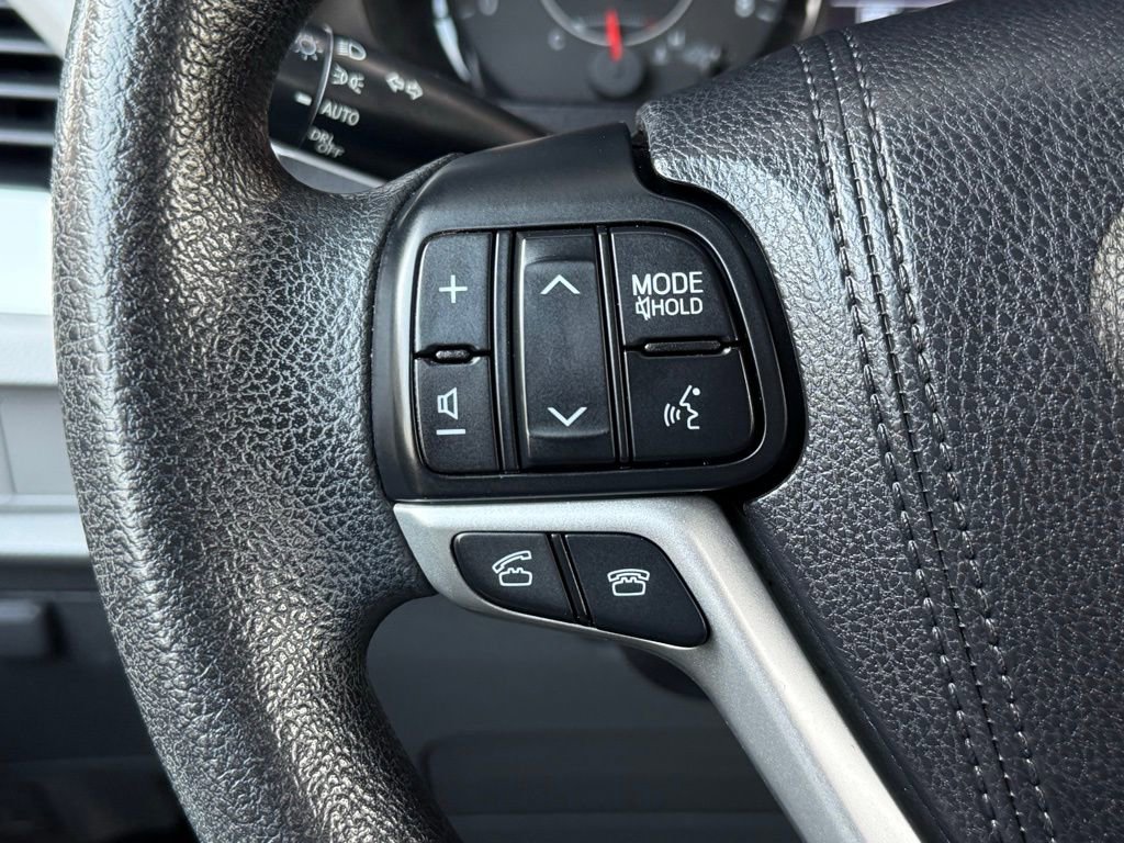 Used 2017 Toyota Sienna LE image 34
