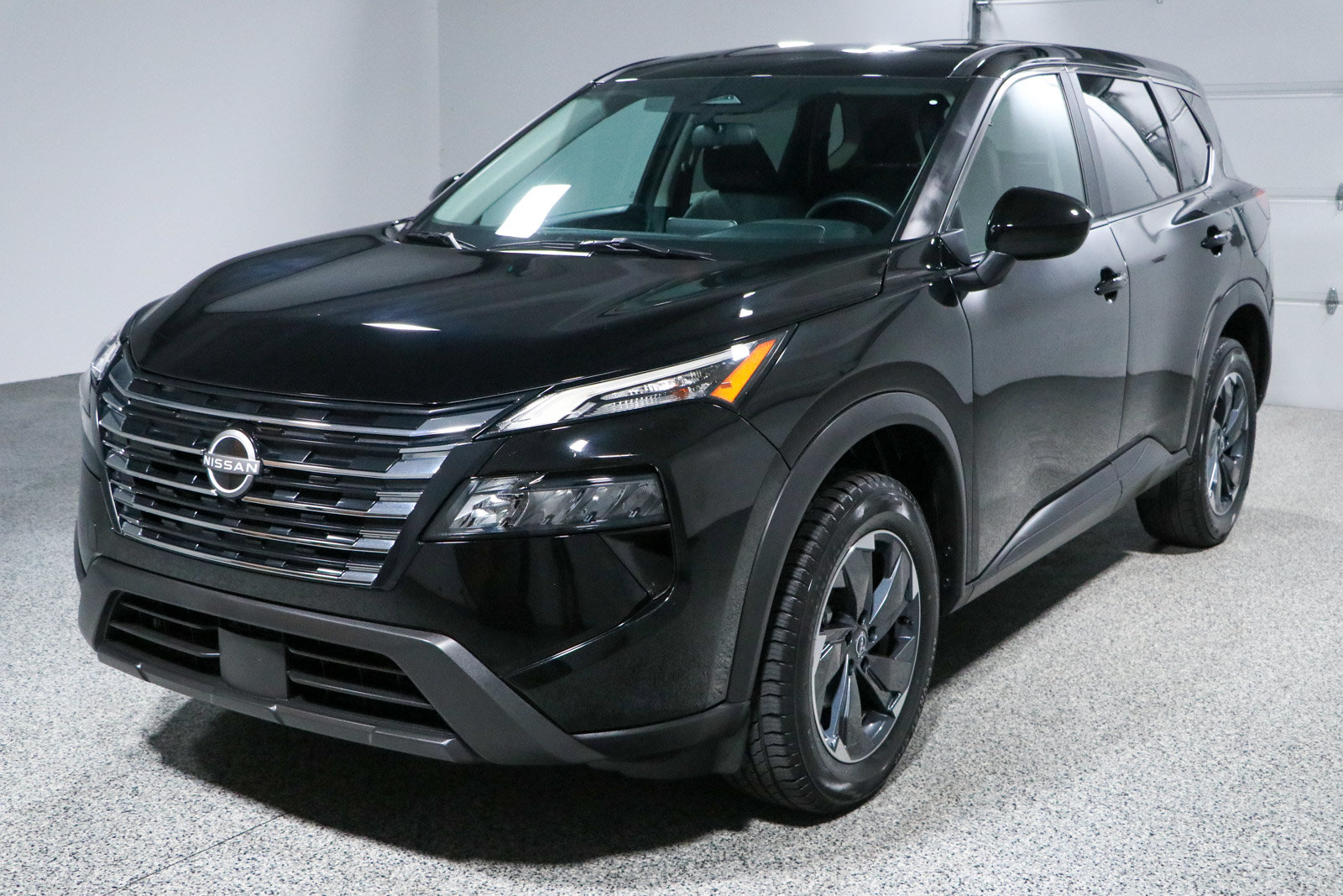 Used 2024 Nissan Rogue SV AWD/4WD image 31