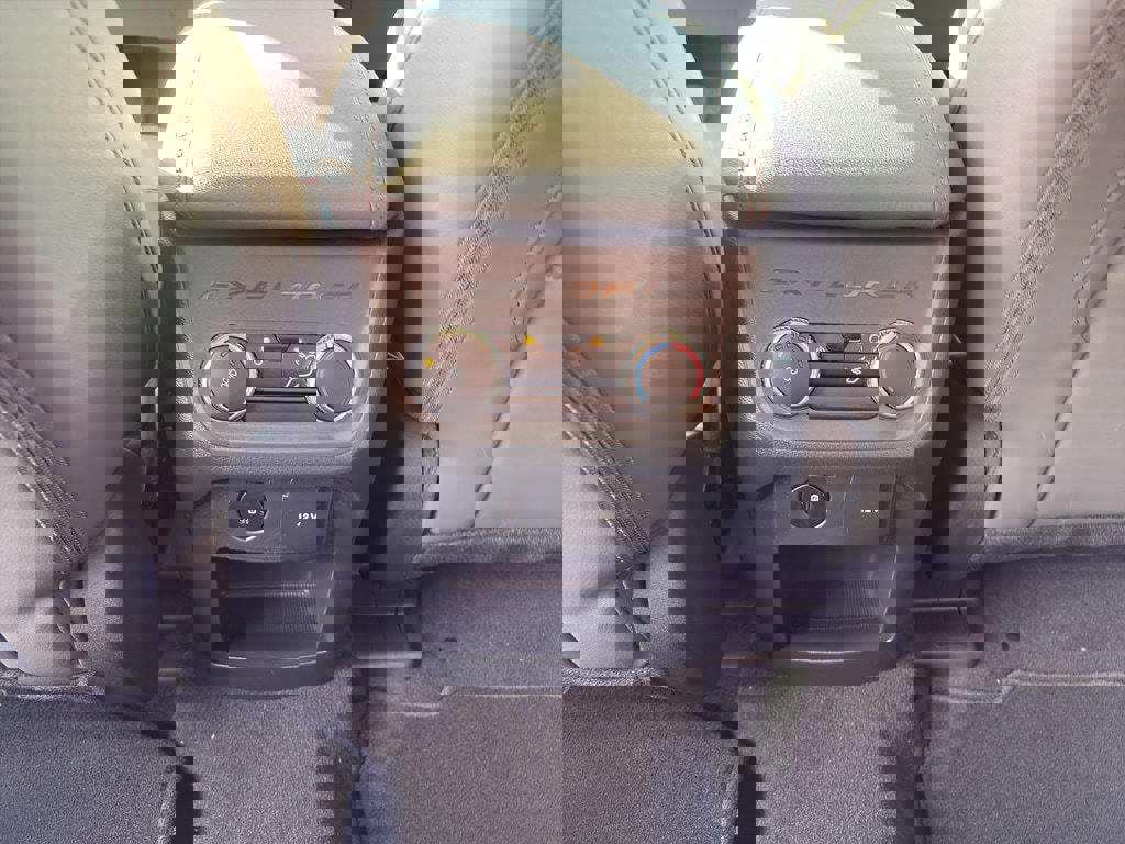 New 2026 Ford Explorer Active w/ Active Comfort Package image 28