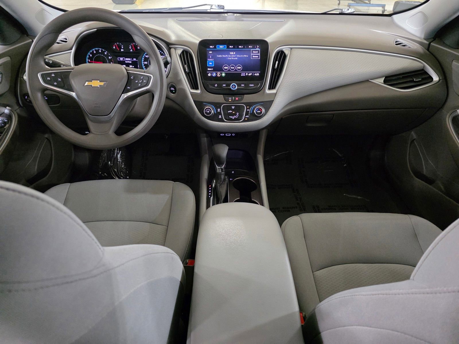 Used 2022 Chevrolet Malibu LS FWD image 18