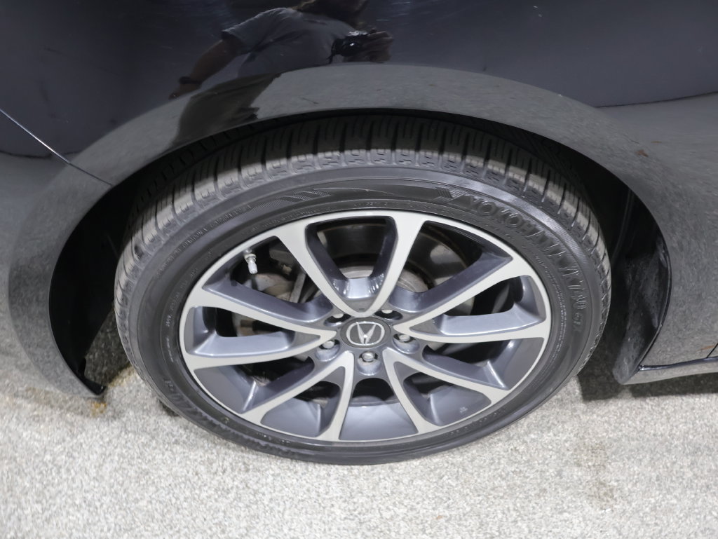 Used 2016 Acura TLX w/ Technology Package AWD/4WD image 9