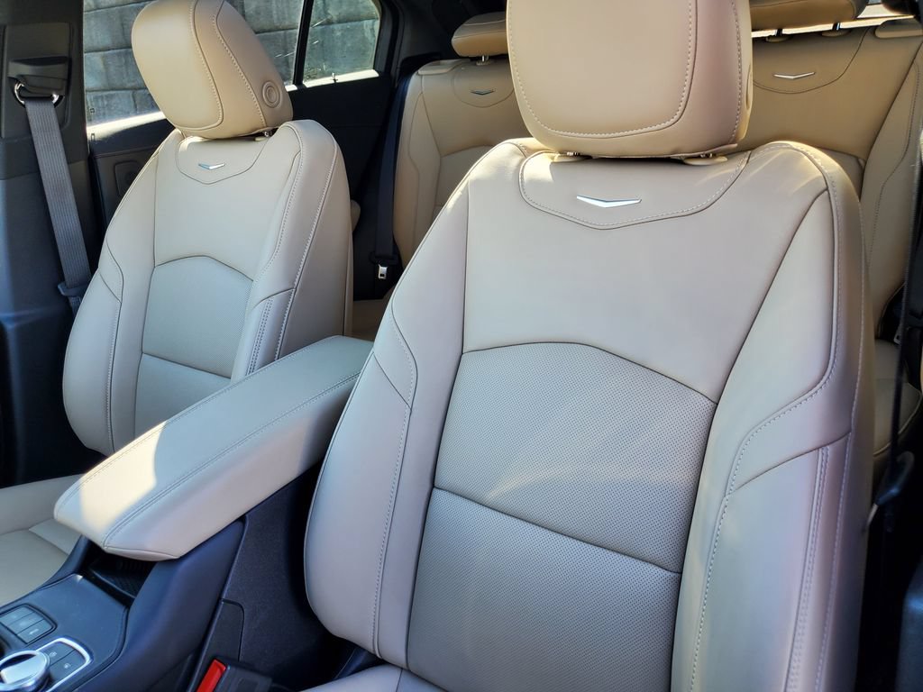 Certified 2024 Cadillac XT4 Premium Luxury AWD/4WD image 32
