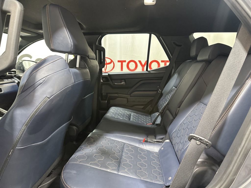 Used 2025 Toyota 4Runner 4WD image 19