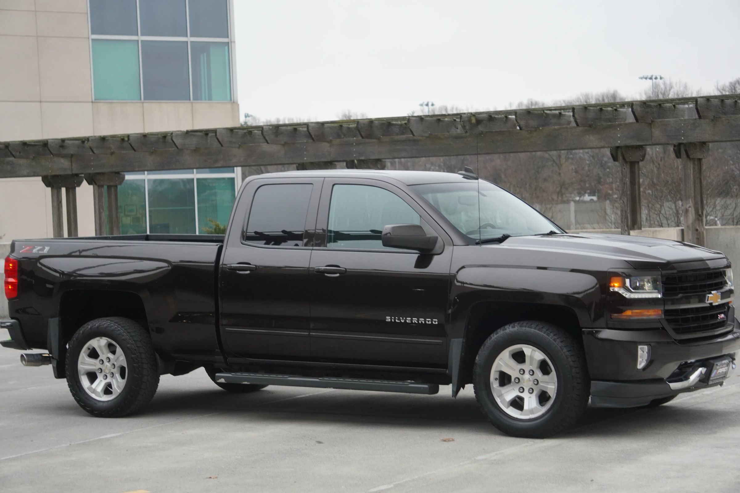 Used 2018 Chevrolet Silverado 1500 LT w/ All Star Edition AWD/4WD image 34