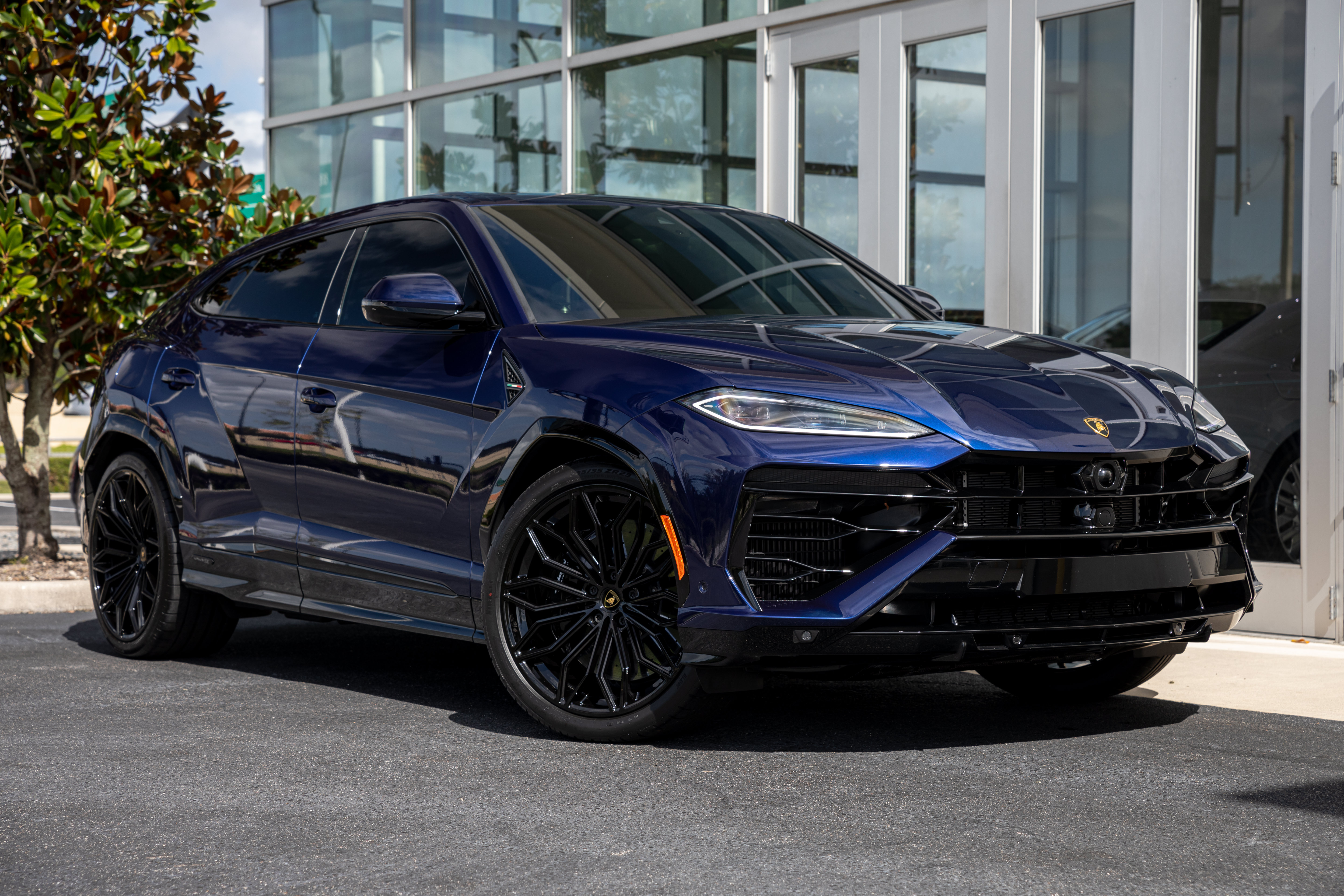 Used 2025 Lamborghini Urus Performante AWD/4WD image 43