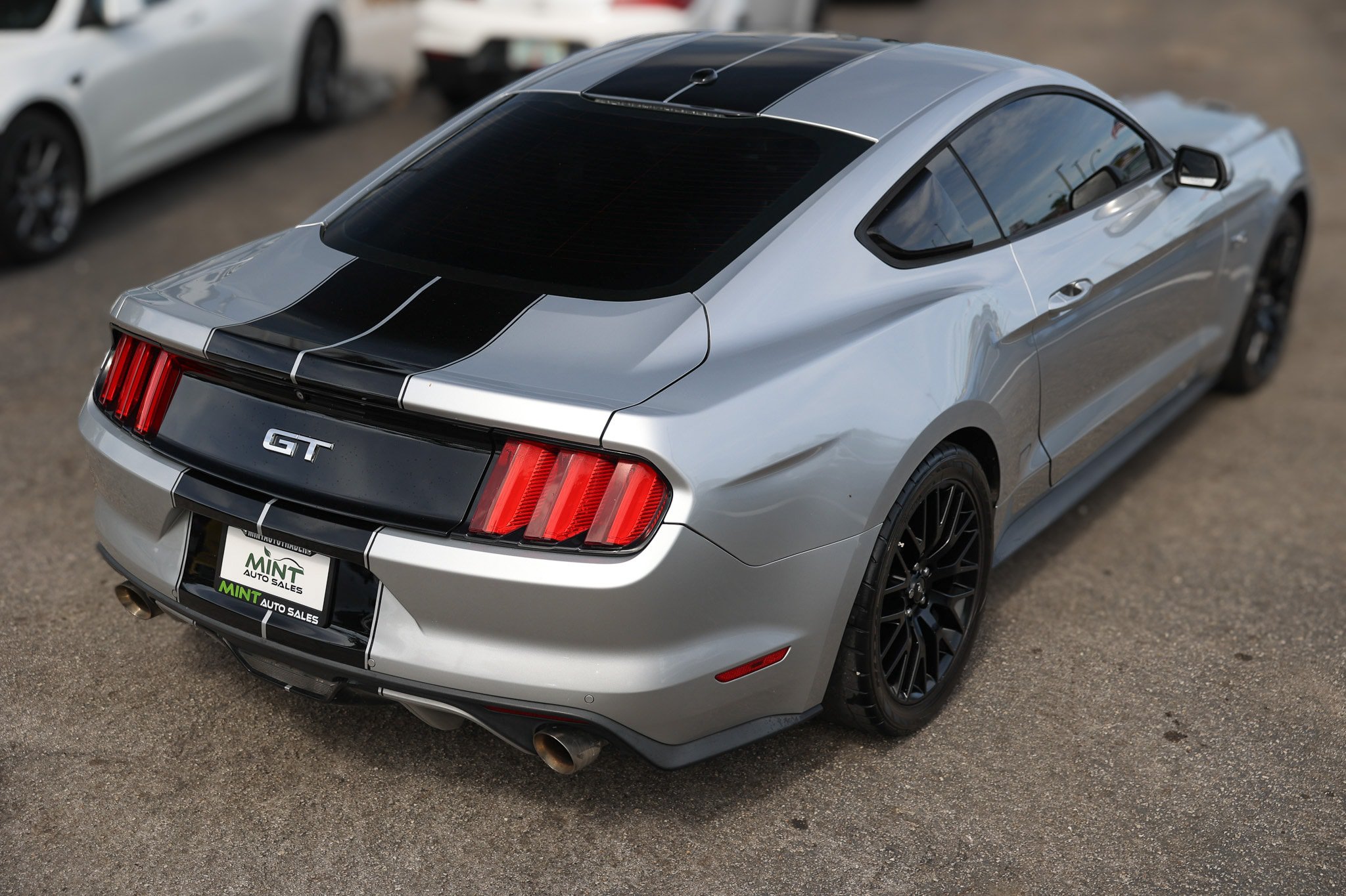 Used 2016 Ford Mustang GT Premium w/ GT Performance Package RWD image 15