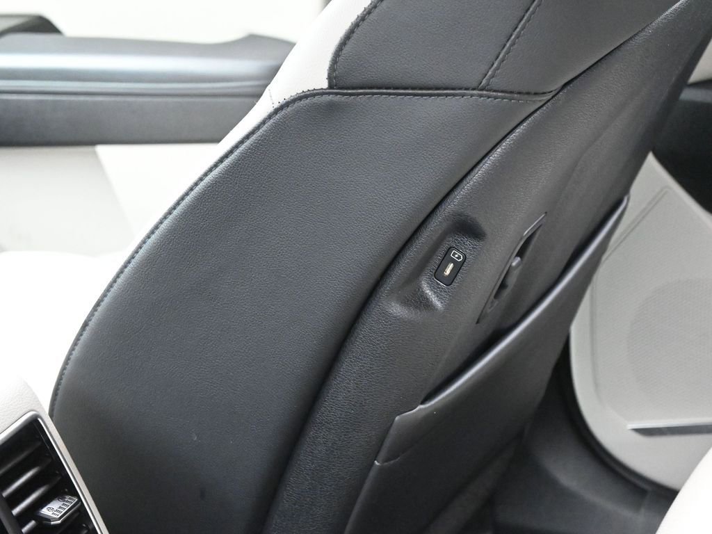 Used 2024 Kia Sportage EX image 36