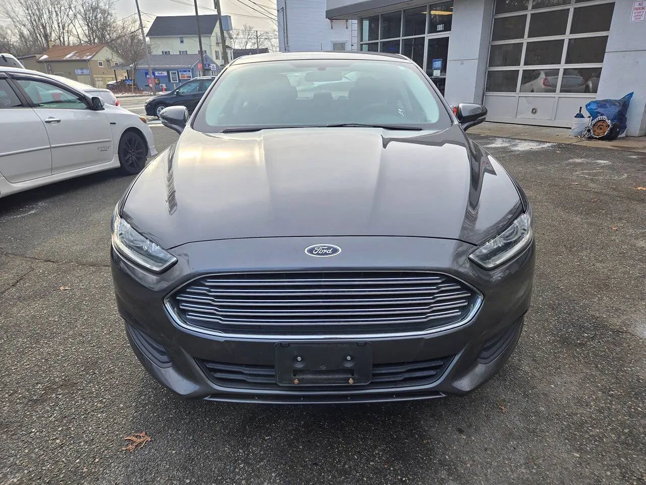 Used 2016 Ford Fusion SE image 6