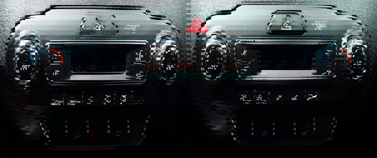 Used 2019 Kia Sorento S image 44