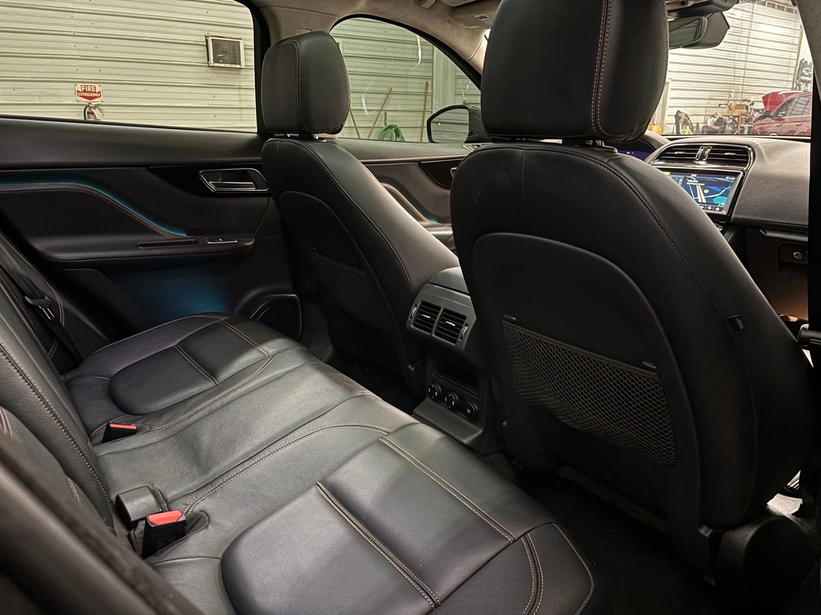 Used 2020 Jaguar F-PACE Prestige image 32