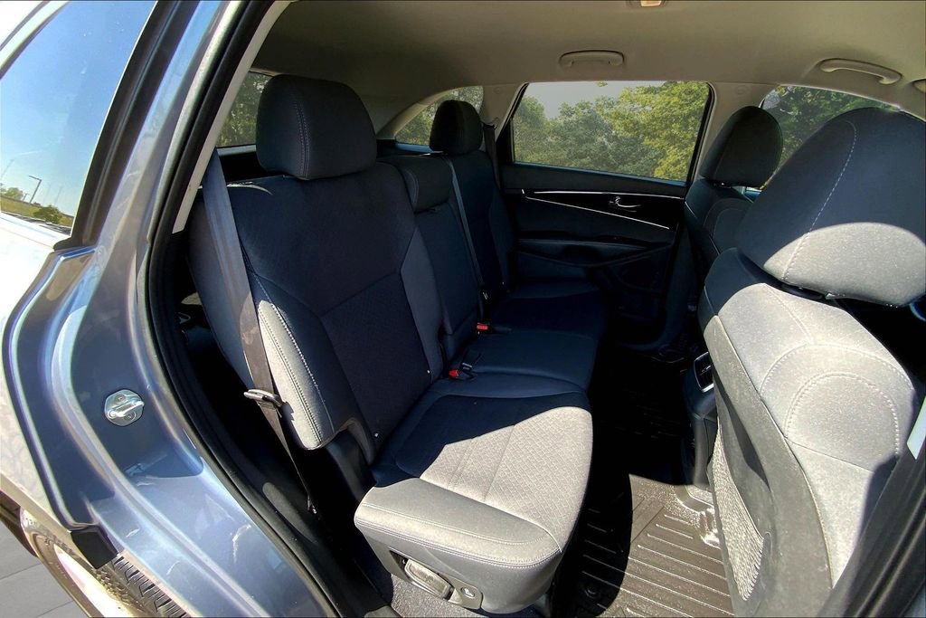 Used 2020 Kia Sorento LX w/ LX I4 Convenience Package image 25