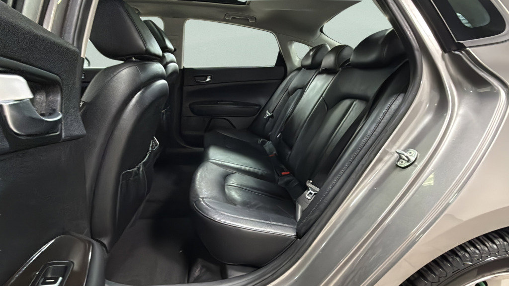 Used 2018 Kia Optima EX w/ Premium Package image 26