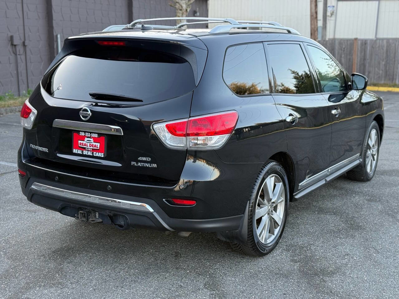 Used 2015 Nissan Pathfinder Platinum w/ Cargo Package AWD/4WD image 66